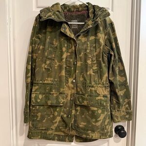 Gap Camo Utility Jacket XS Removable Liner Hooded Military Coat LIKE NEW